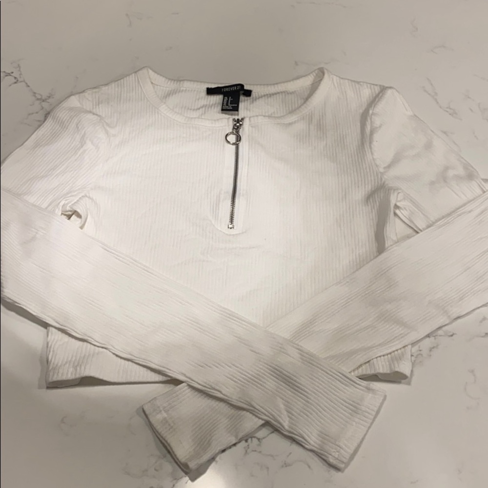 long sleeve crop top